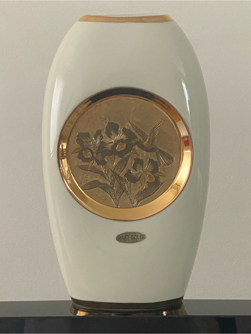 1980s - Chokin Vase - Hummingbird & Irises